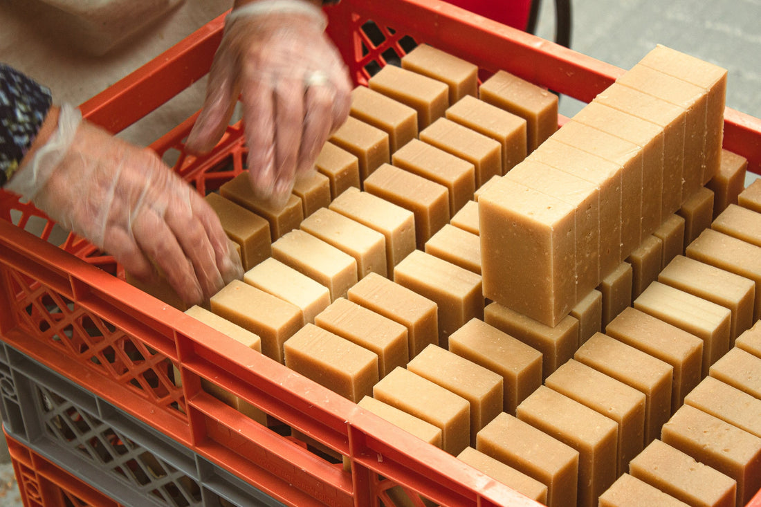 Plastic-Free Soap: The Simple Swap for a Zero-Waste Bathroom